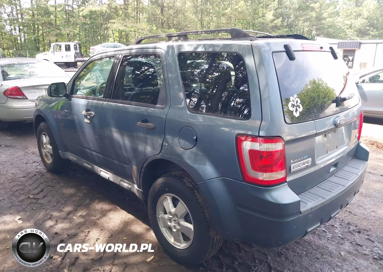2010 Ford Escape Xlt VIN:1FMCU0DG0AKA42761 - 3