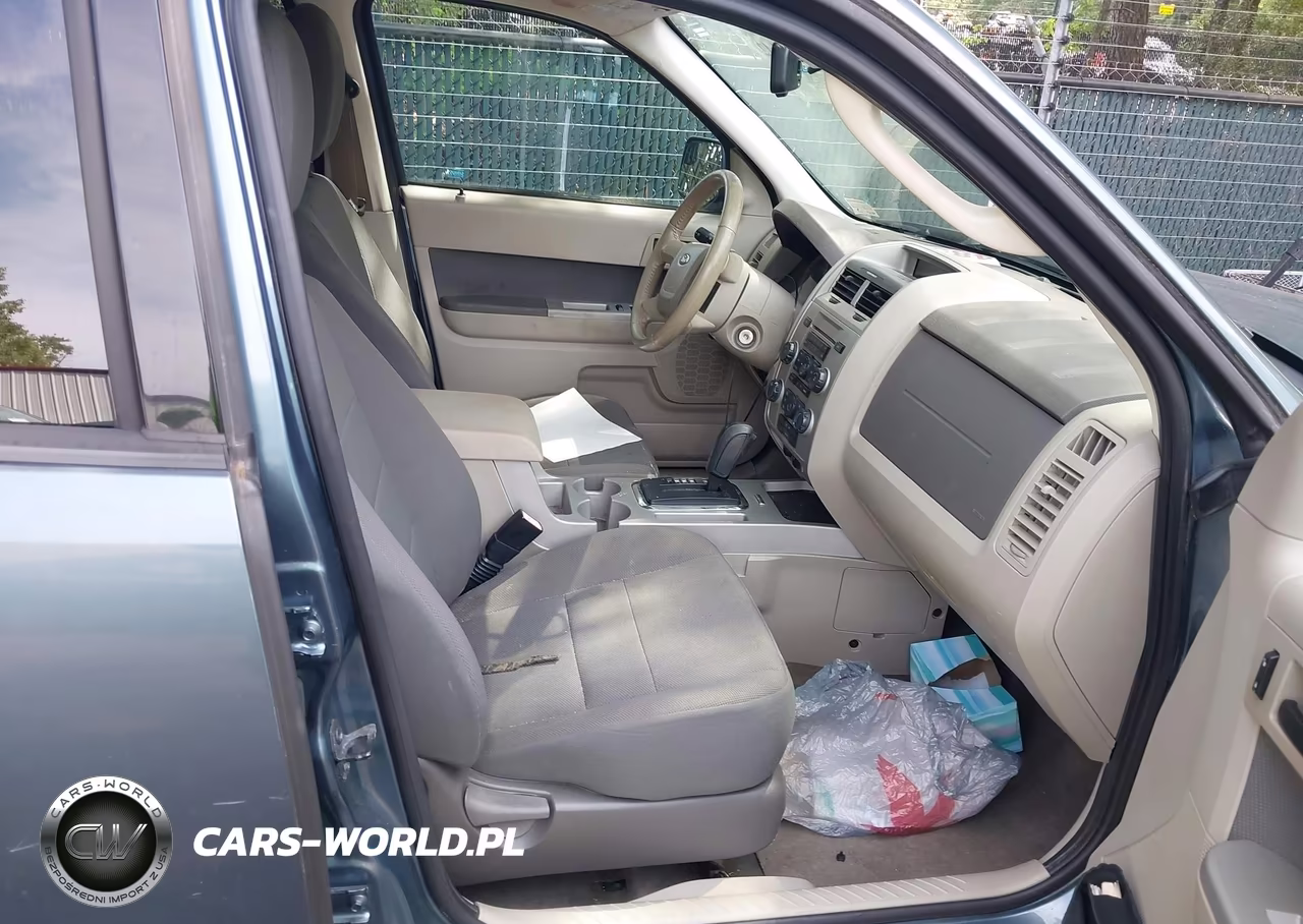 2010 Ford Escape Xlt VIN:1FMCU0DG0AKA42761 - 5