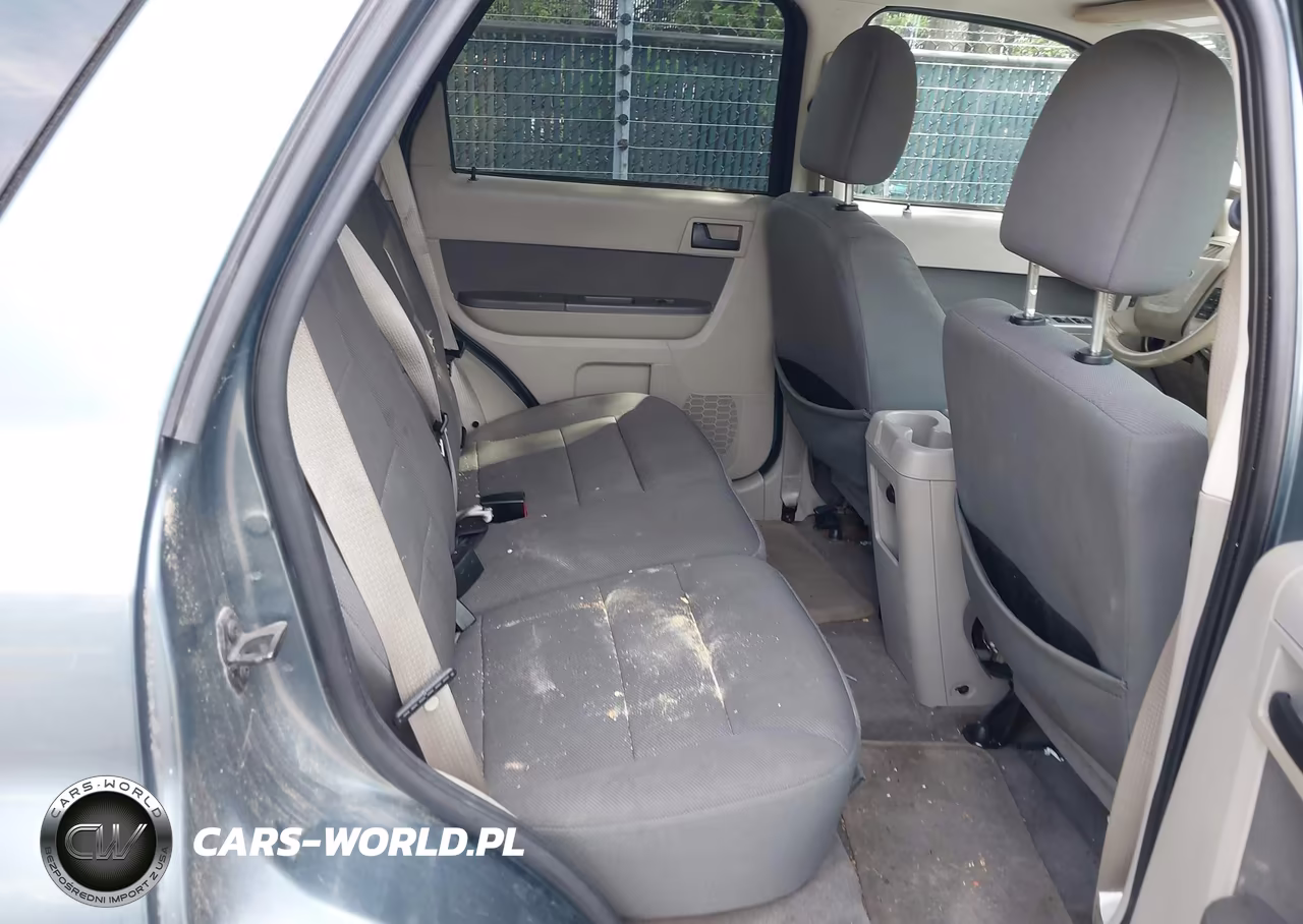 2010 Ford Escape Xlt VIN:1FMCU0DG0AKA42761 - 8