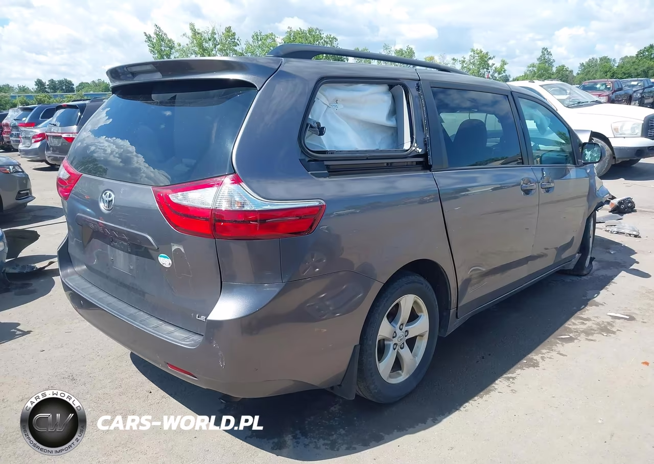 2017 Toyota Sienna Le 8 Passenger VIN:5TDKZ3DC9HS852733 - 4