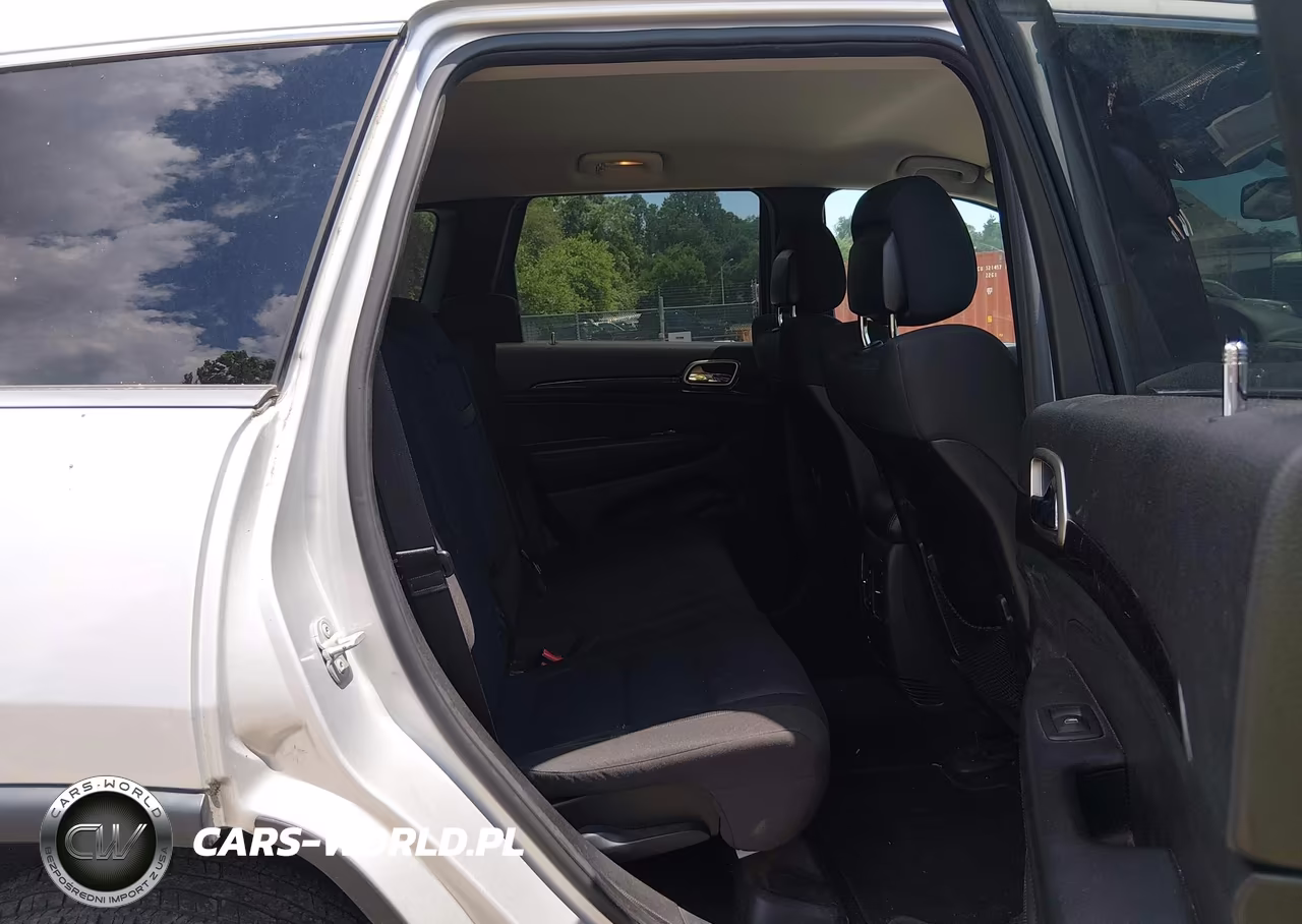 2013 Jeep Grand Cherokee Laredo VIN:1C4RJFAG3DC631025 - 8