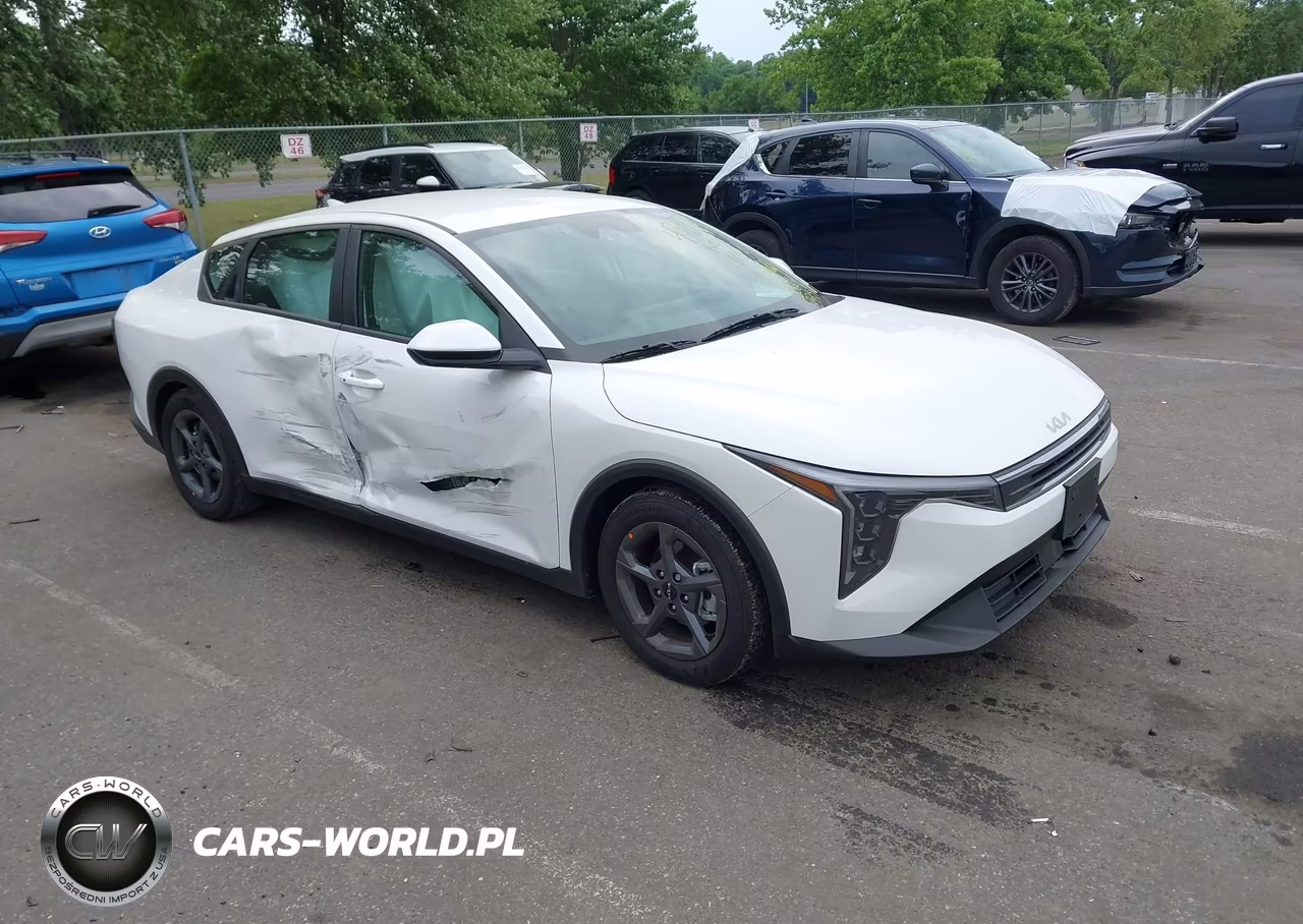 2026 Kia K4 Lxs