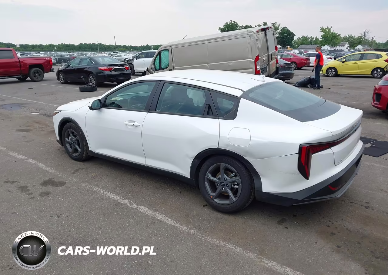 2026 Kia K4 Lxs VIN:3KPFT4DE8TE299697 - 3