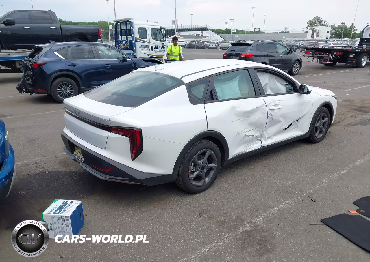 2026 Kia K4 Lxs VIN:3KPFT4DE8TE299697 - 4