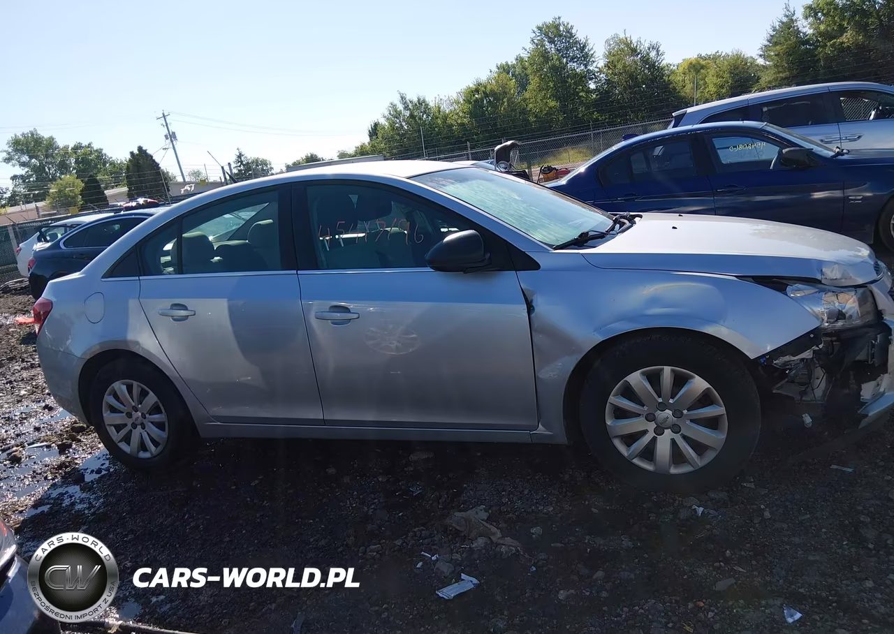2011 Chevrolet Cruze Ls VIN:1G1PC5SH8B7179994 - 13