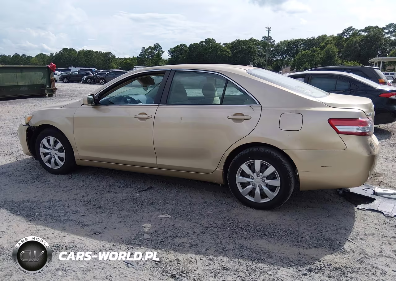 2011 Toyota Camry Le VIN:4T1BF3EK9BU141613 - 3