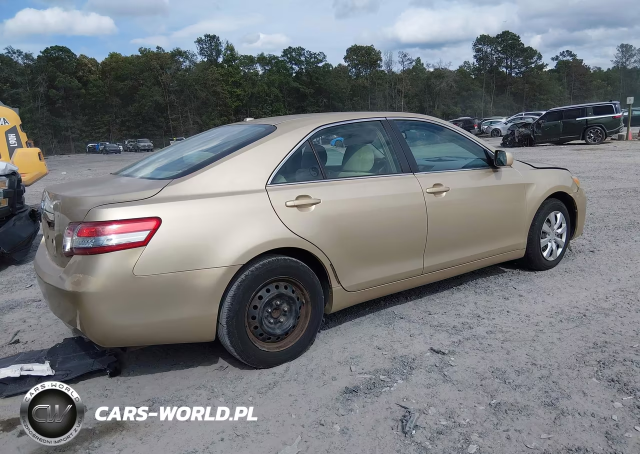 2011 Toyota Camry Le VIN:4T1BF3EK9BU141613 - 4