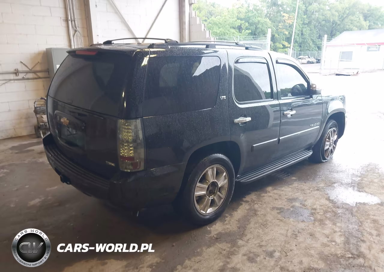 2007 Chevrolet Tahoe Ltz VIN:1GNFK13007J392110 - 4