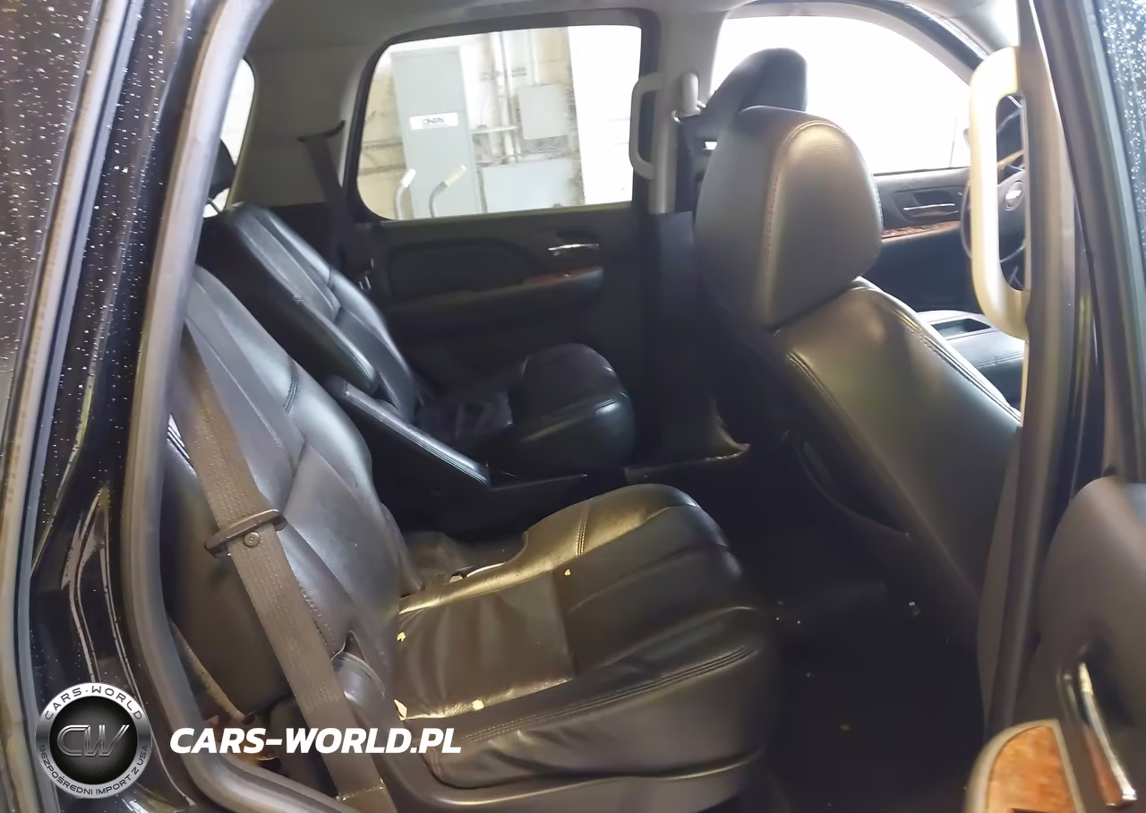 2007 Chevrolet Tahoe Ltz VIN:1GNFK13007J392110 - 8