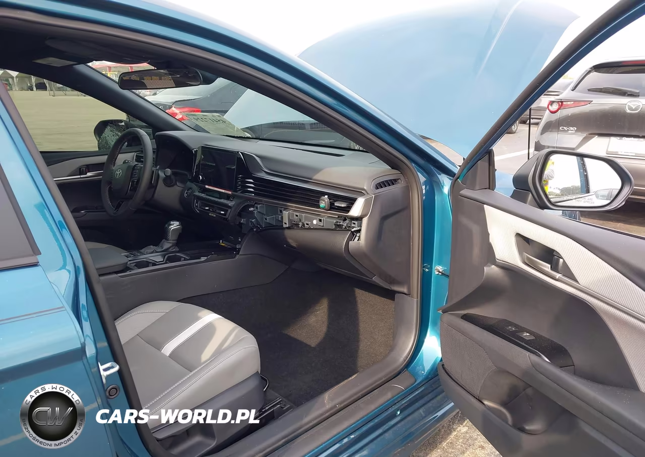 2026 Toyota Camry Se VIN:4T1DAACK5TU747328 - 5