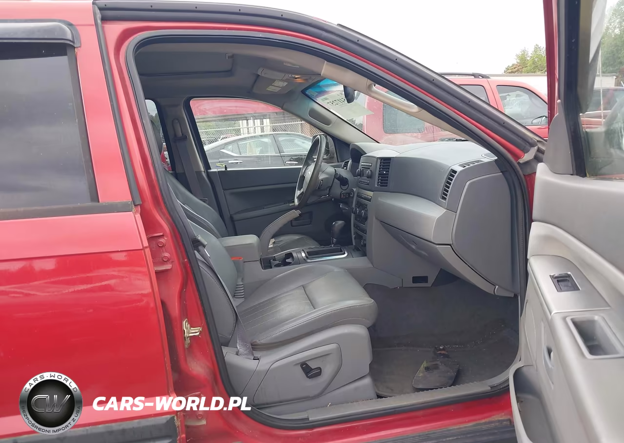 2005 Jeep Grand Cherokee Laredo VIN:1J4GR48K25C513347 - 5