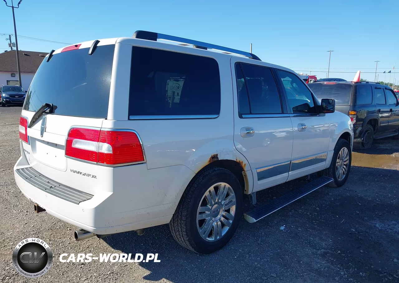 2013 Lincoln Navigator VIN:5LMJJ2J57DEL05651 - 4