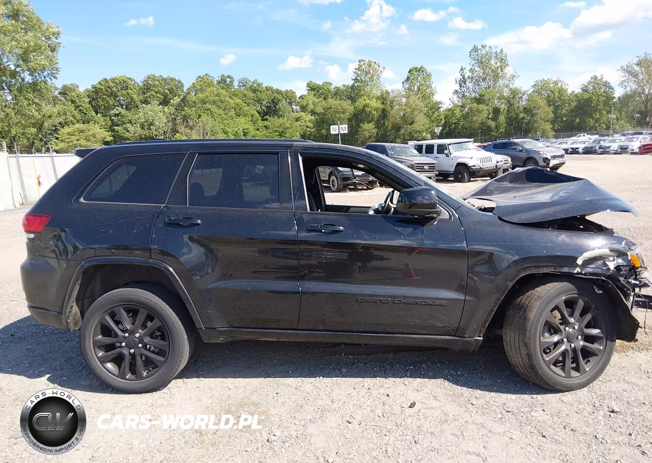 2021 Jeep Grand Cherokee Laredo X 4X4 VIN:1C4RJFAG2MC530414 - 13