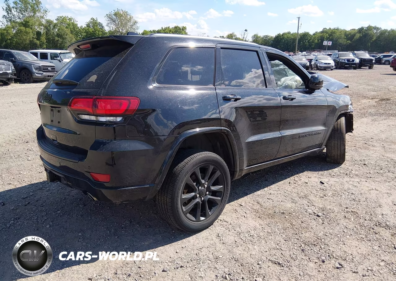 2021 Jeep Grand Cherokee Laredo X 4X4 VIN:1C4RJFAG2MC530414 - 4