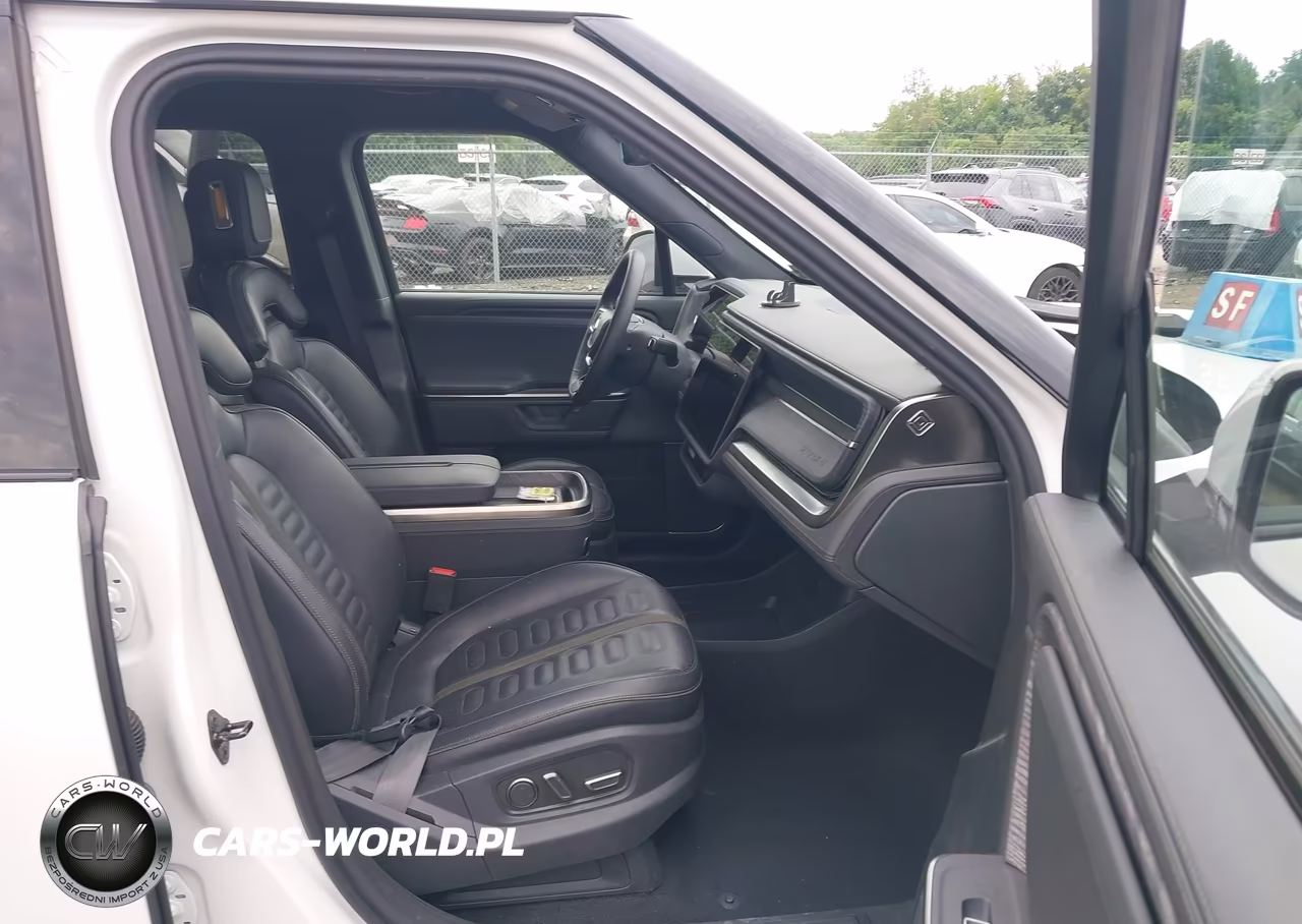 2025 Rivian R1S Adventure Dual Motor Large Pack-Adventure Dual Motor Max Pack VIN:7PDSGBBA6SN047196 - 5