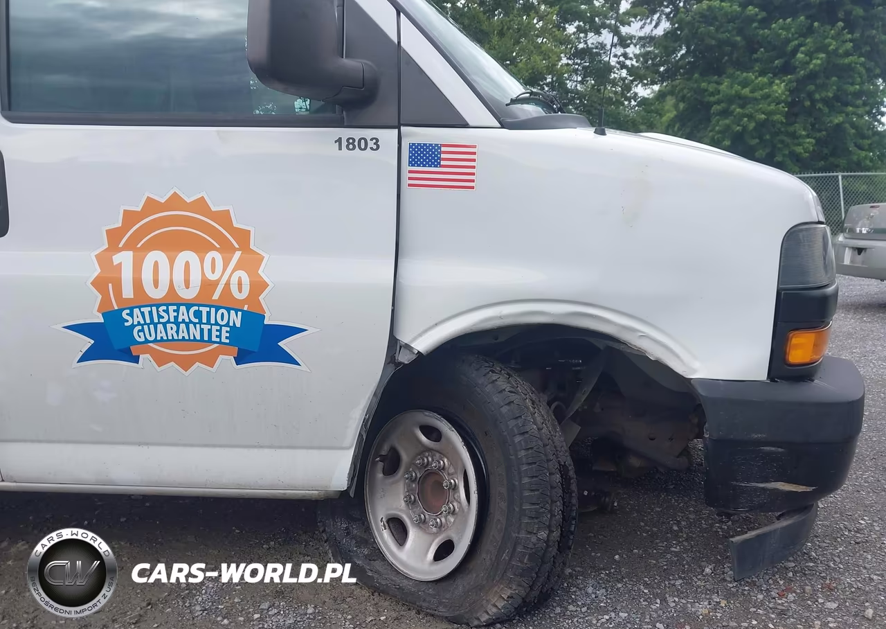 2018 Chevrolet Express 2500 Work Van VIN:1GCWGAFP6J1340328 - 18