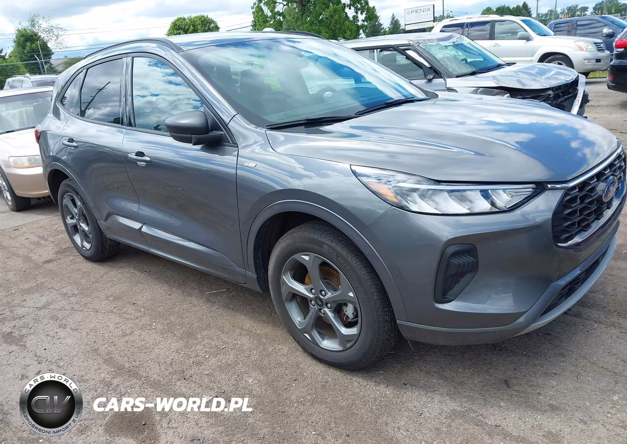 2024 Ford Escape St-Line – zdjęcie 1 z 16