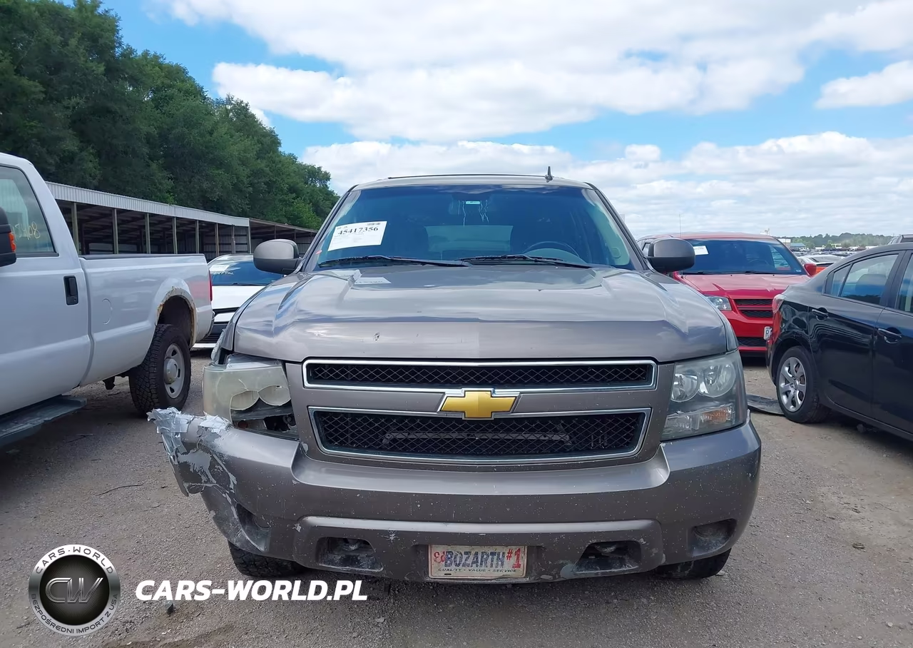2011 Chevrolet Suburban Ls VIN:1GNSKHE34BR356526 - 12