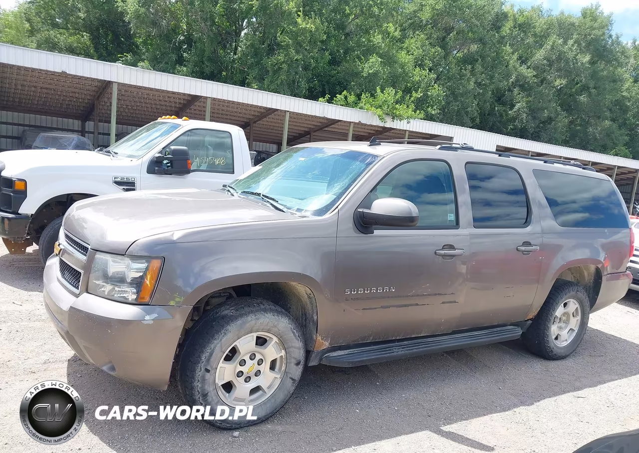 2011 Chevrolet Suburban Ls VIN:1GNSKHE34BR356526 - 14