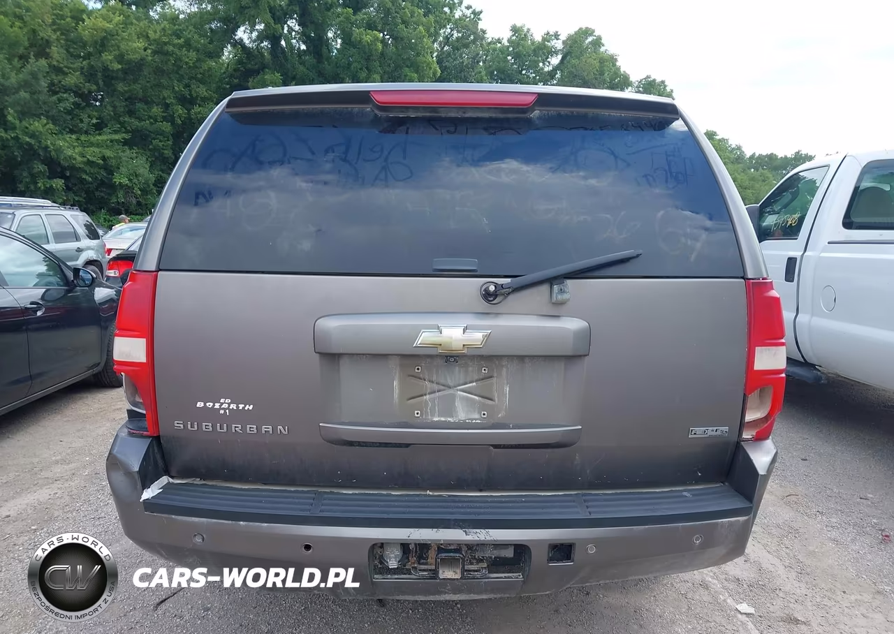 2011 Chevrolet Suburban Ls VIN:1GNSKHE34BR356526 - 16