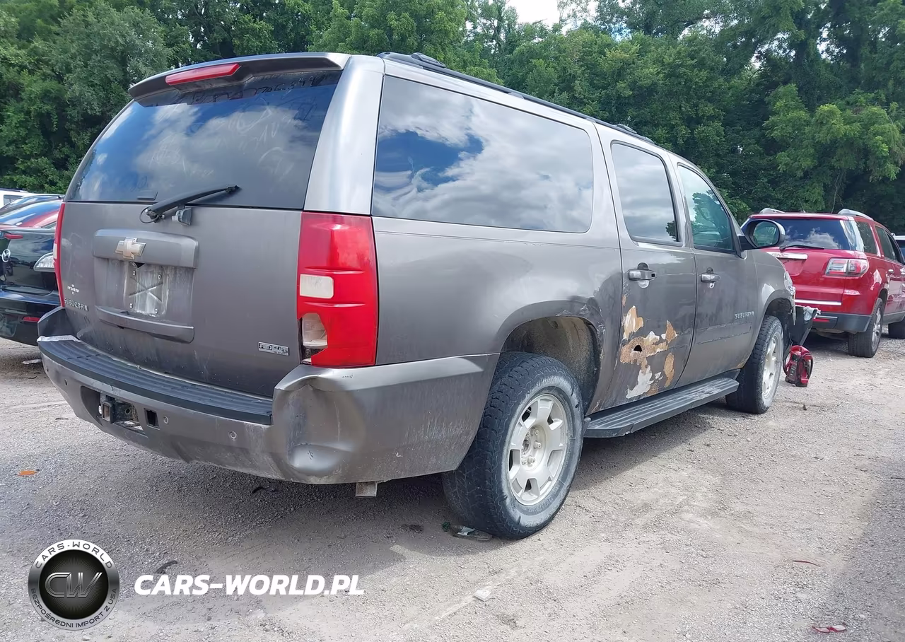 2011 Chevrolet Suburban Ls VIN:1GNSKHE34BR356526 - 4