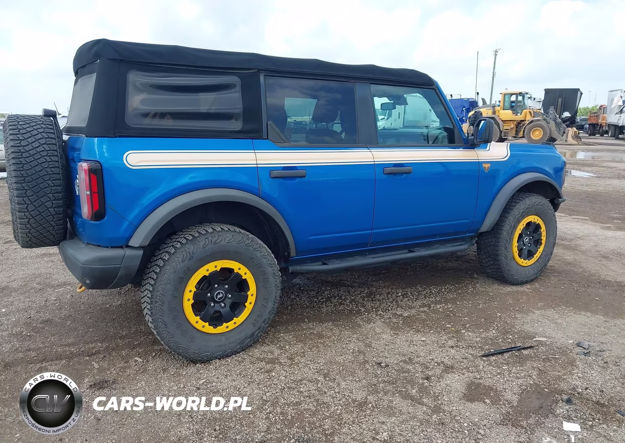 2022 Ford Bronco Badlands VIN:1FMEE5DH3NLB69158 - 4