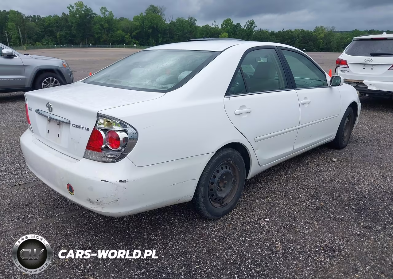 2006 Toyota Camry Le VIN:4T1BE32K66U736738 - 4