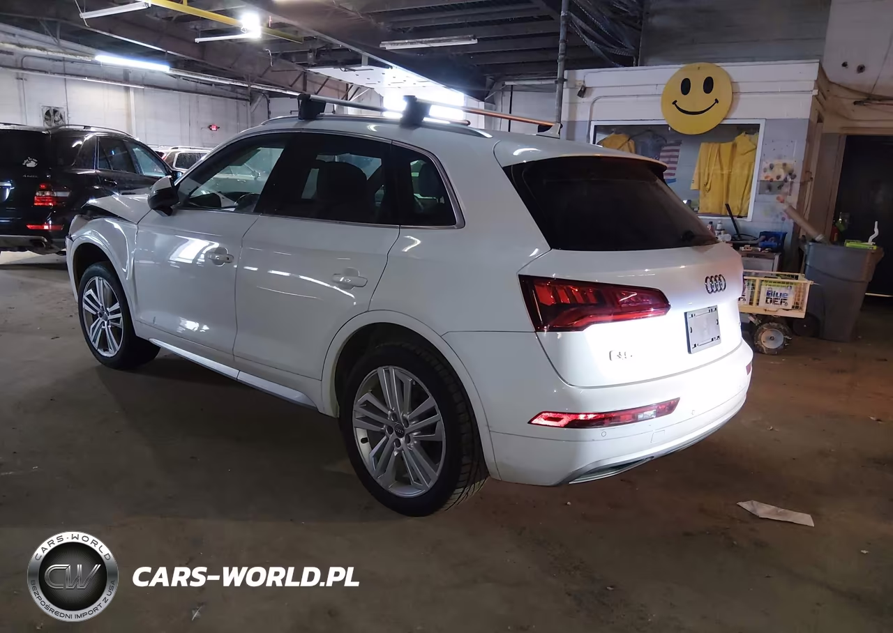 2019 Audi Q5 45 Premium VIN:WA1BNAFY7K2044737 - 3