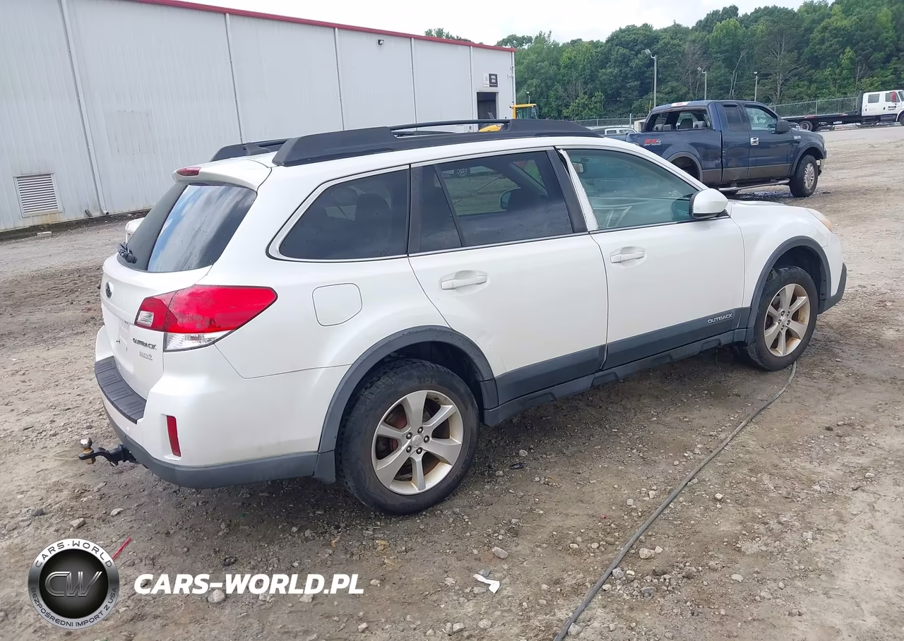 2013 Subaru Outback 2.5I Limited VIN:4S4BRBLC1D3216312 - 4