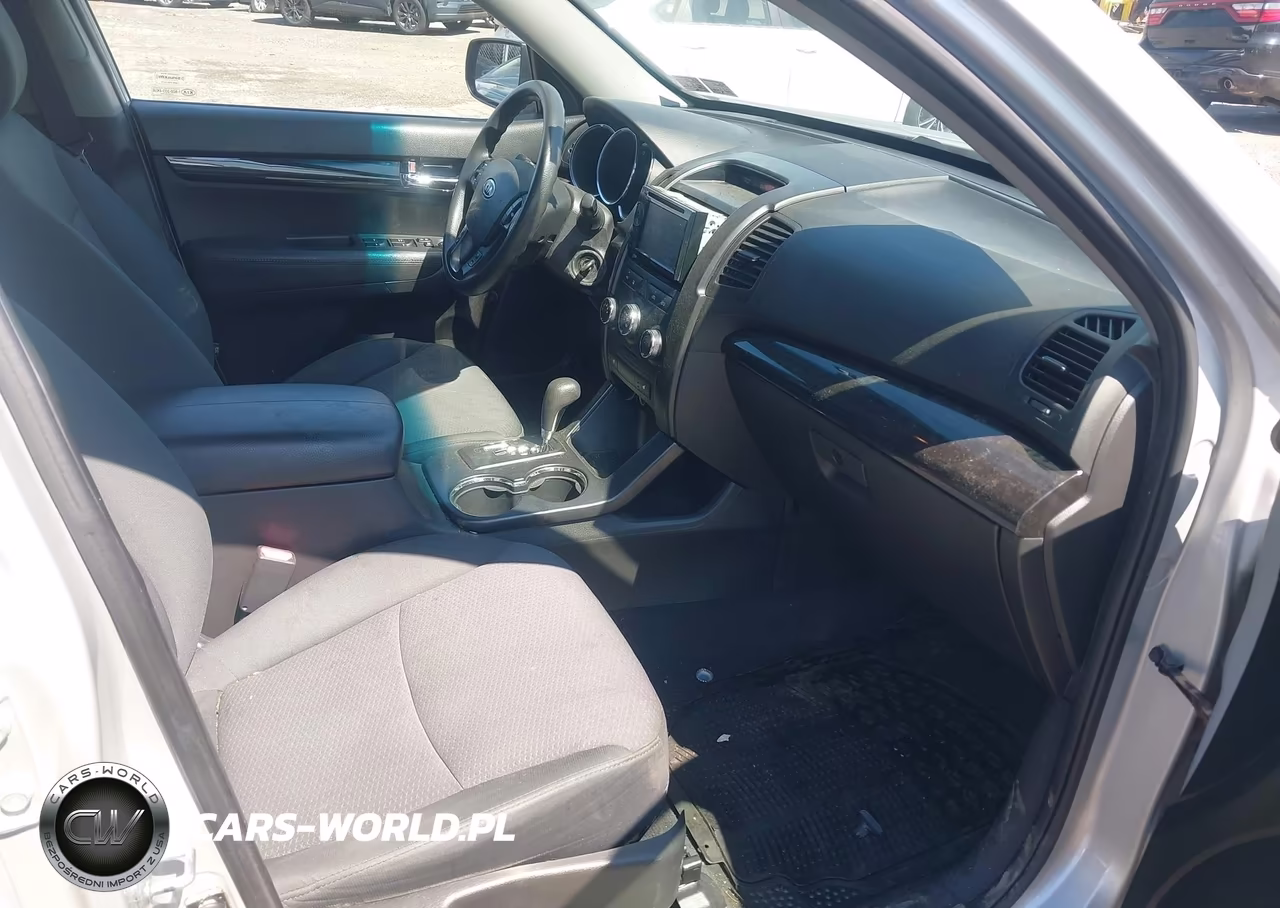 2013 Kia Sorento Lx VIN:5XYKT4A61DG361845 - 5