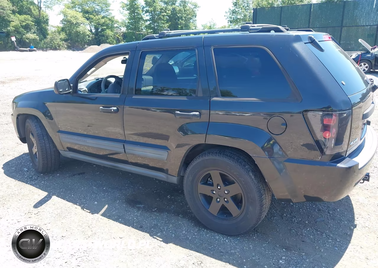 2005 Jeep Grand Cherokee Laredo VIN:1J4GR48KX5C565566 - 3
