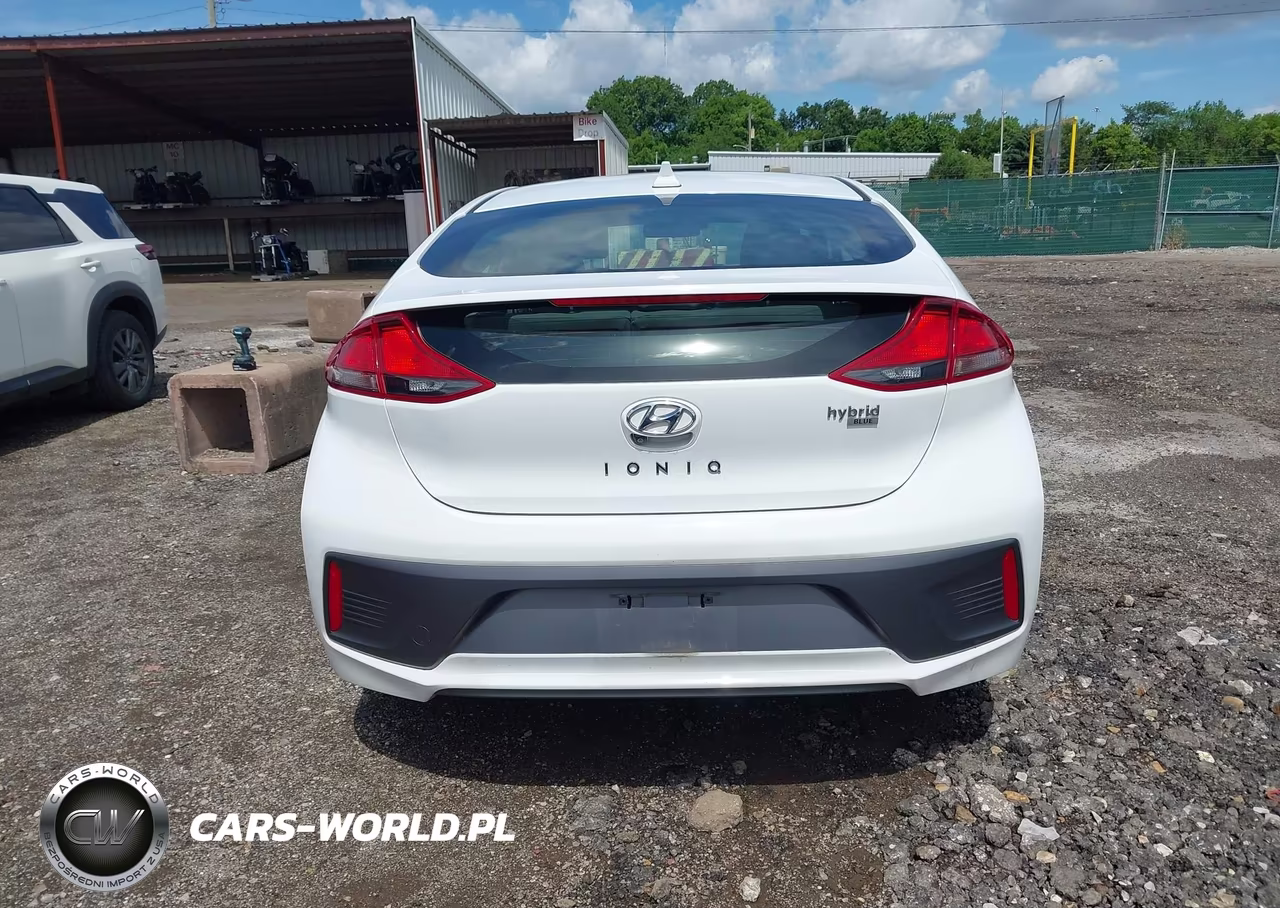2020 Hyundai Ioniq Hybrid Blue VIN:KMHC65LCXLU232063 - 16