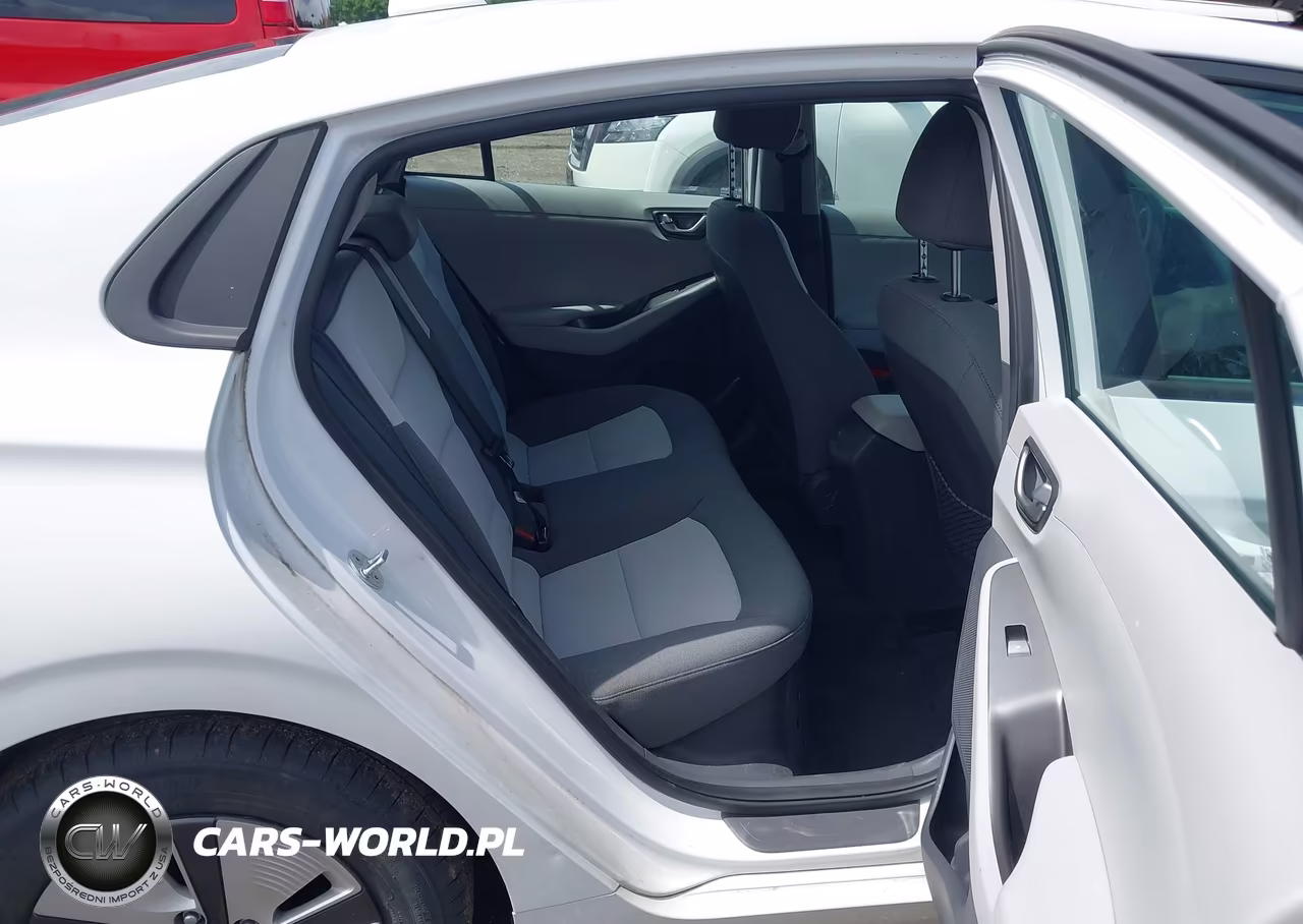 2020 Hyundai Ioniq Hybrid Blue VIN:KMHC65LCXLU232063 - 8