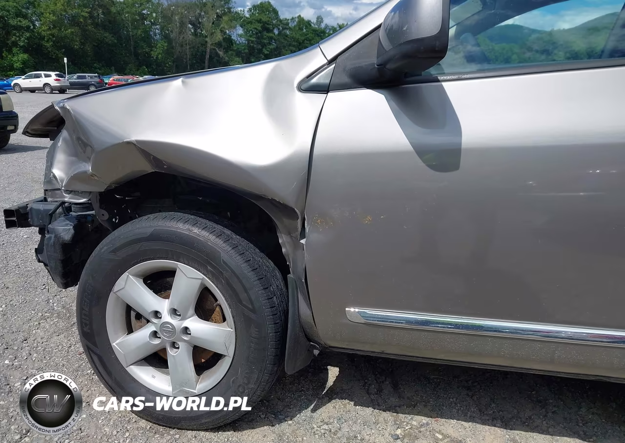 2013 Nissan Rogue S VIN:JN8AS5MV2DW664230 - 12