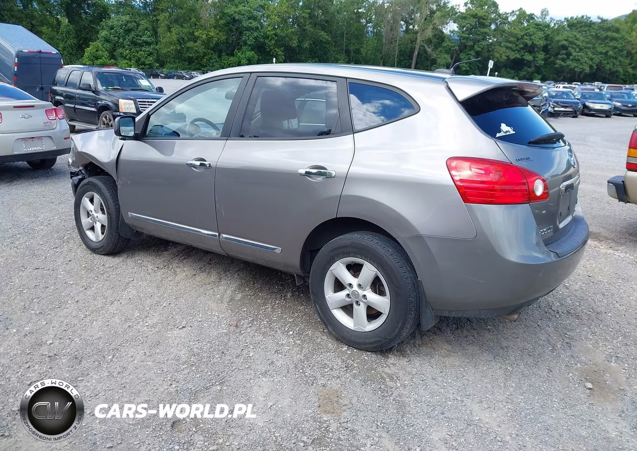 2013 Nissan Rogue S VIN:JN8AS5MV2DW664230 - 3