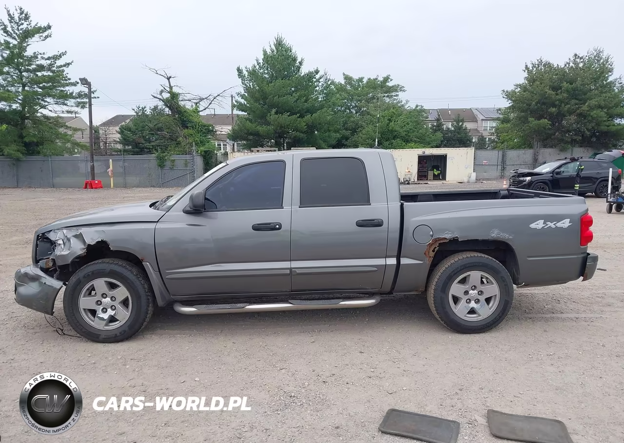 2006 Dodge Dakota Laramie VIN:1D7HW58N06S509376 - 14