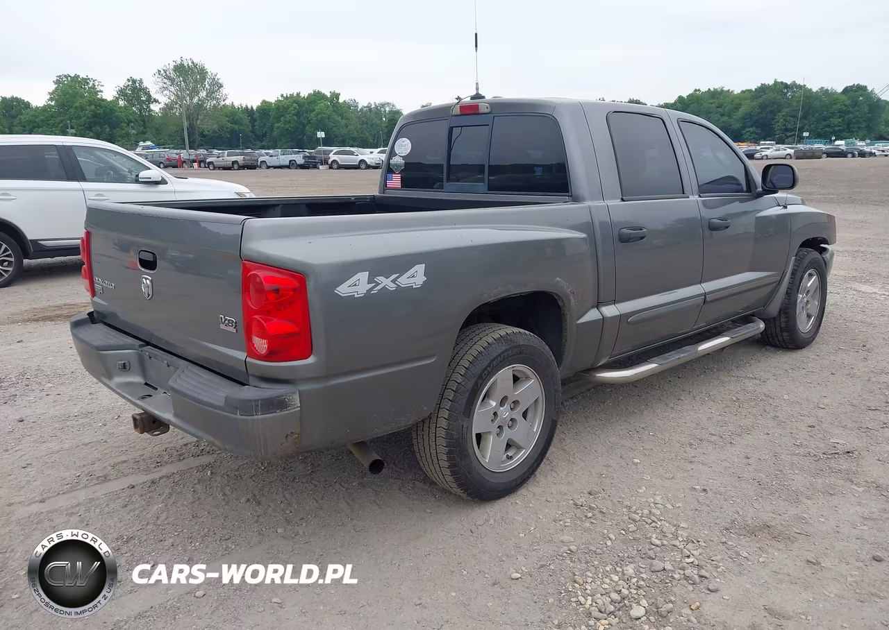 2006 Dodge Dakota Laramie VIN:1D7HW58N06S509376 - 4