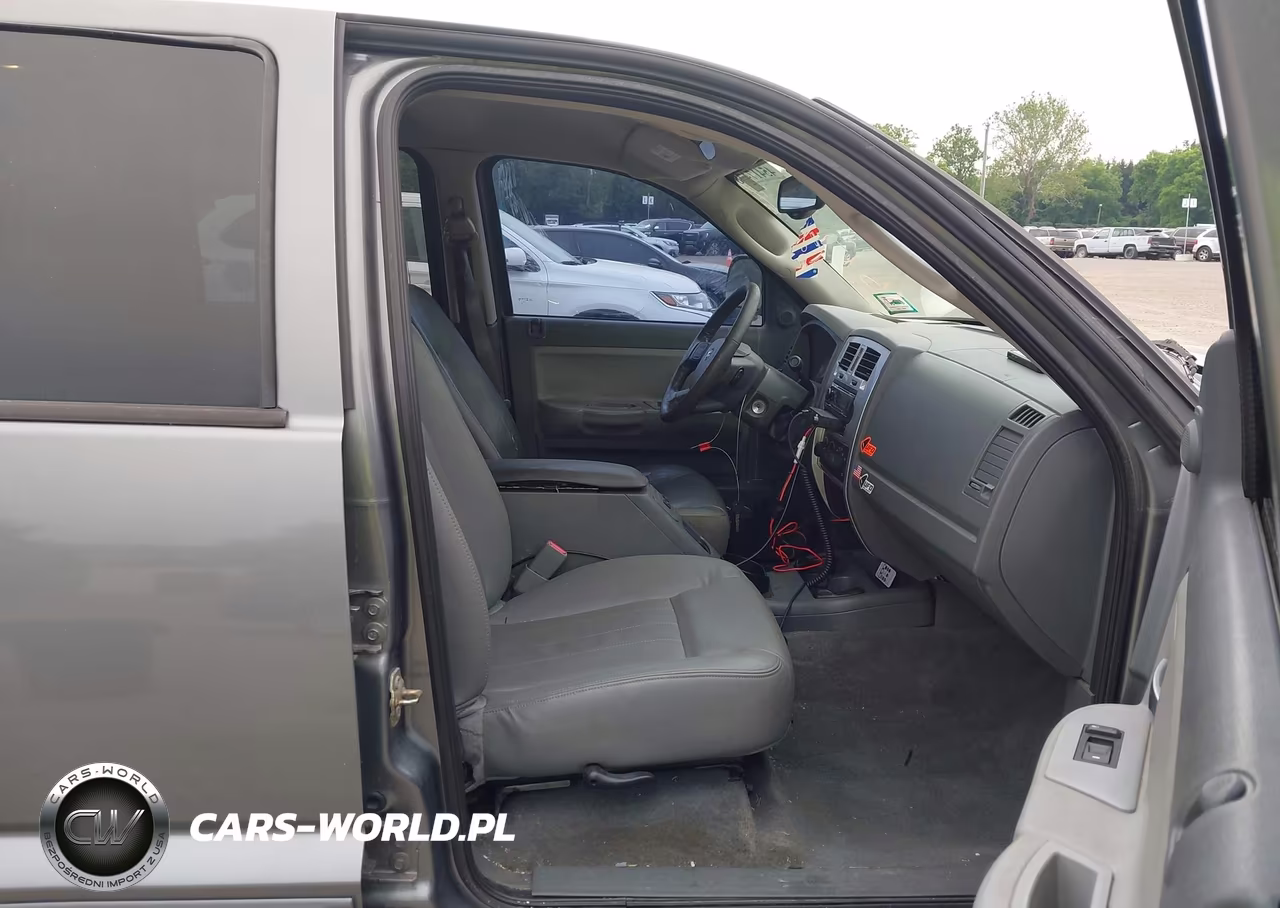 2006 Dodge Dakota Laramie VIN:1D7HW58N06S509376 - 5
