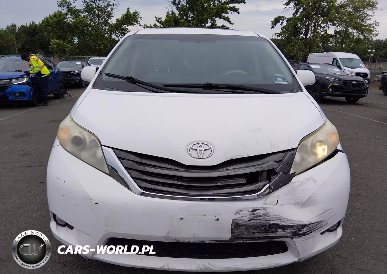 2011 Toyota Sienna Xle V6 VIN:5TDYK3DC3BS103576 - 12