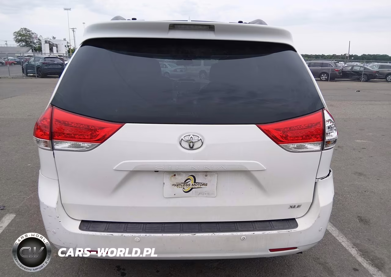 2011 Toyota Sienna Xle V6 VIN:5TDYK3DC3BS103576 - 16