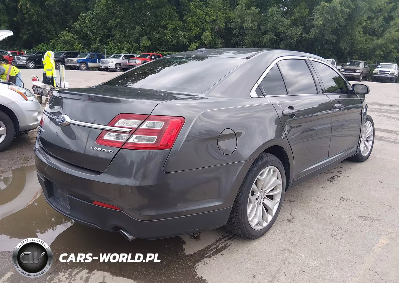 2018 Ford Taurus Limited VIN:1FAHP2F80JG106244 - 4