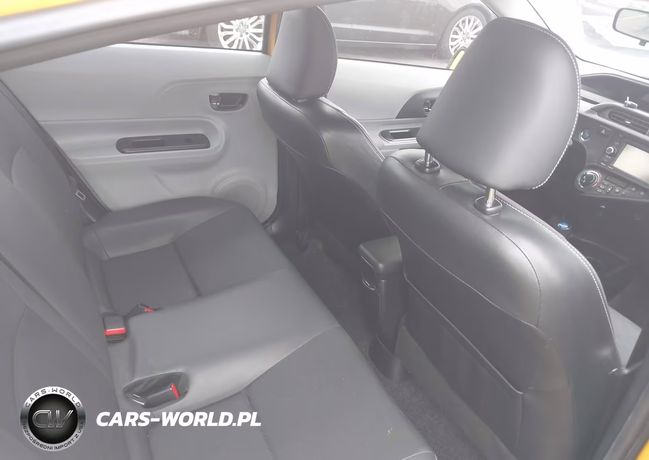 2014 Toyota Prius C Four VIN:JTDKDTB33E1080465 - 8