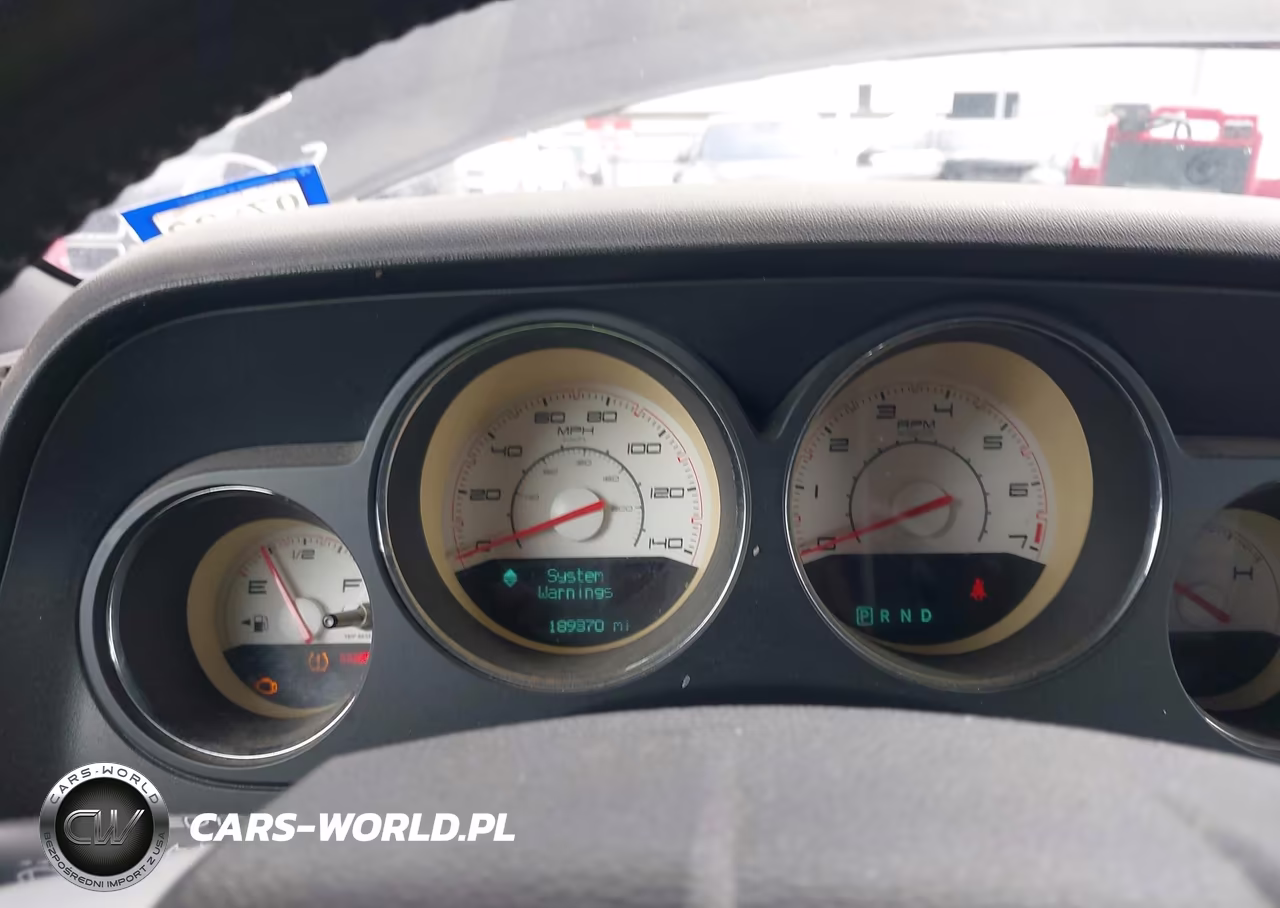 2011 Dodge Challenger VIN:2B3CJ4DG2BH542497 - 7