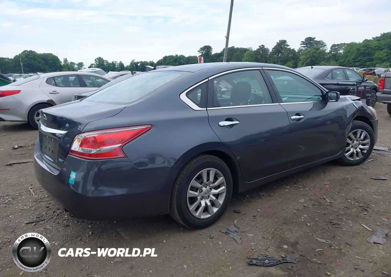 2013 Nissan Altima 2.5 S VIN:1N4AL3AP7DC245560 - 4
