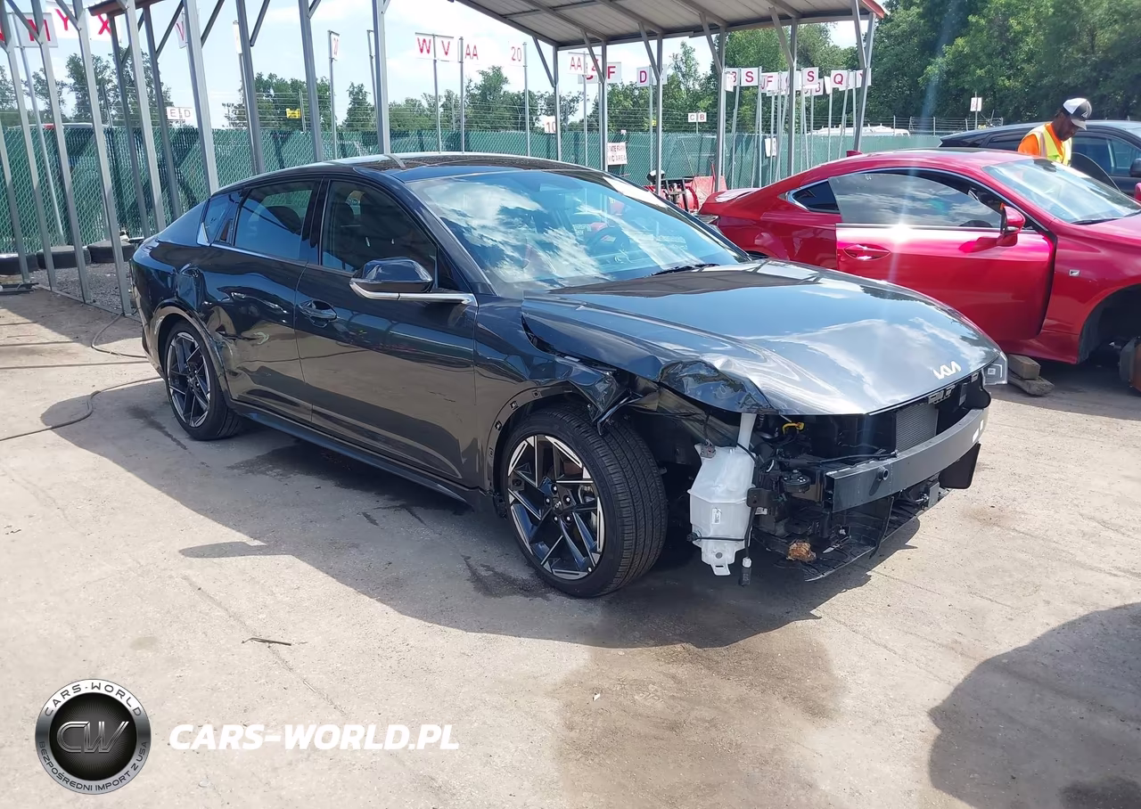 2025 Kia K4 Gt-Line – zdjęcie 1 z 19