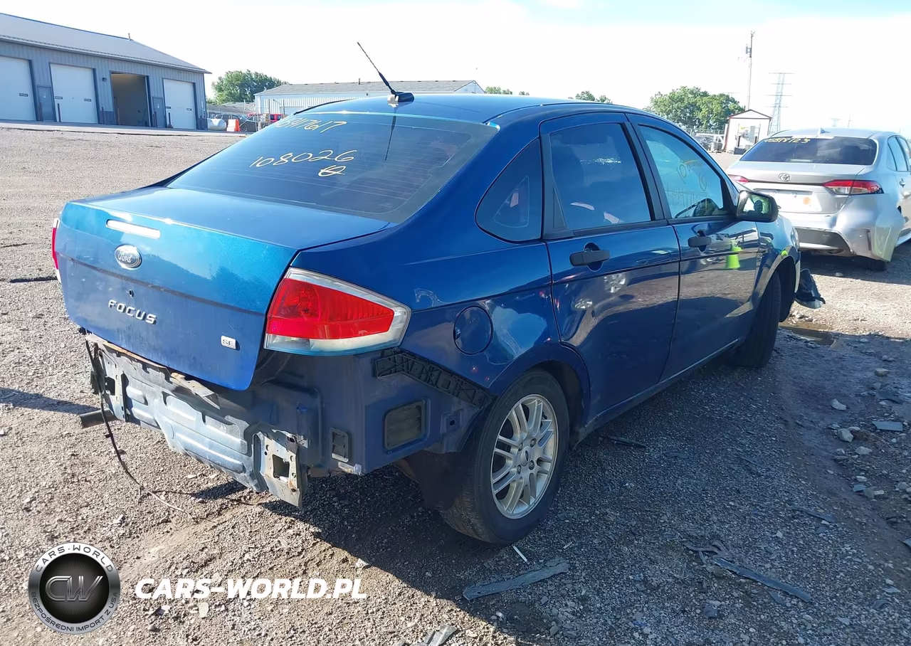 2009 Ford Focus Se VIN:1FAHP35N29W108026 - 4