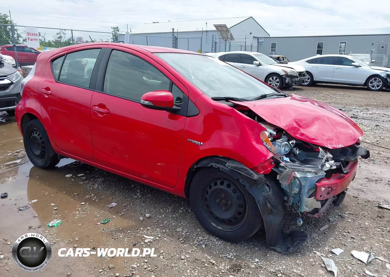 2014 Toyota Prius C Two – zdjęcie 1 z 17