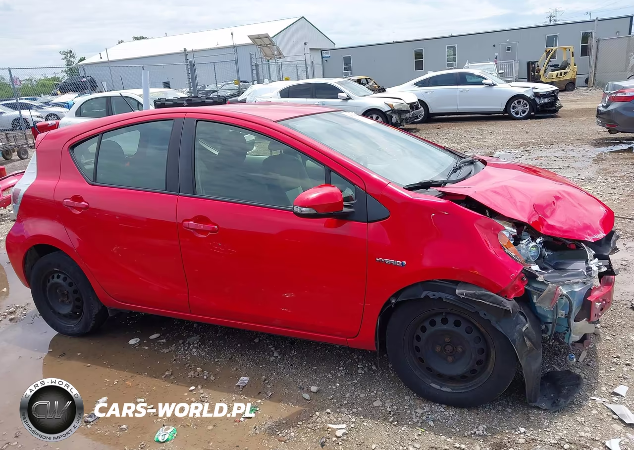 2014 Toyota Prius C Two VIN:JTDKDTB33E1078988 - 14