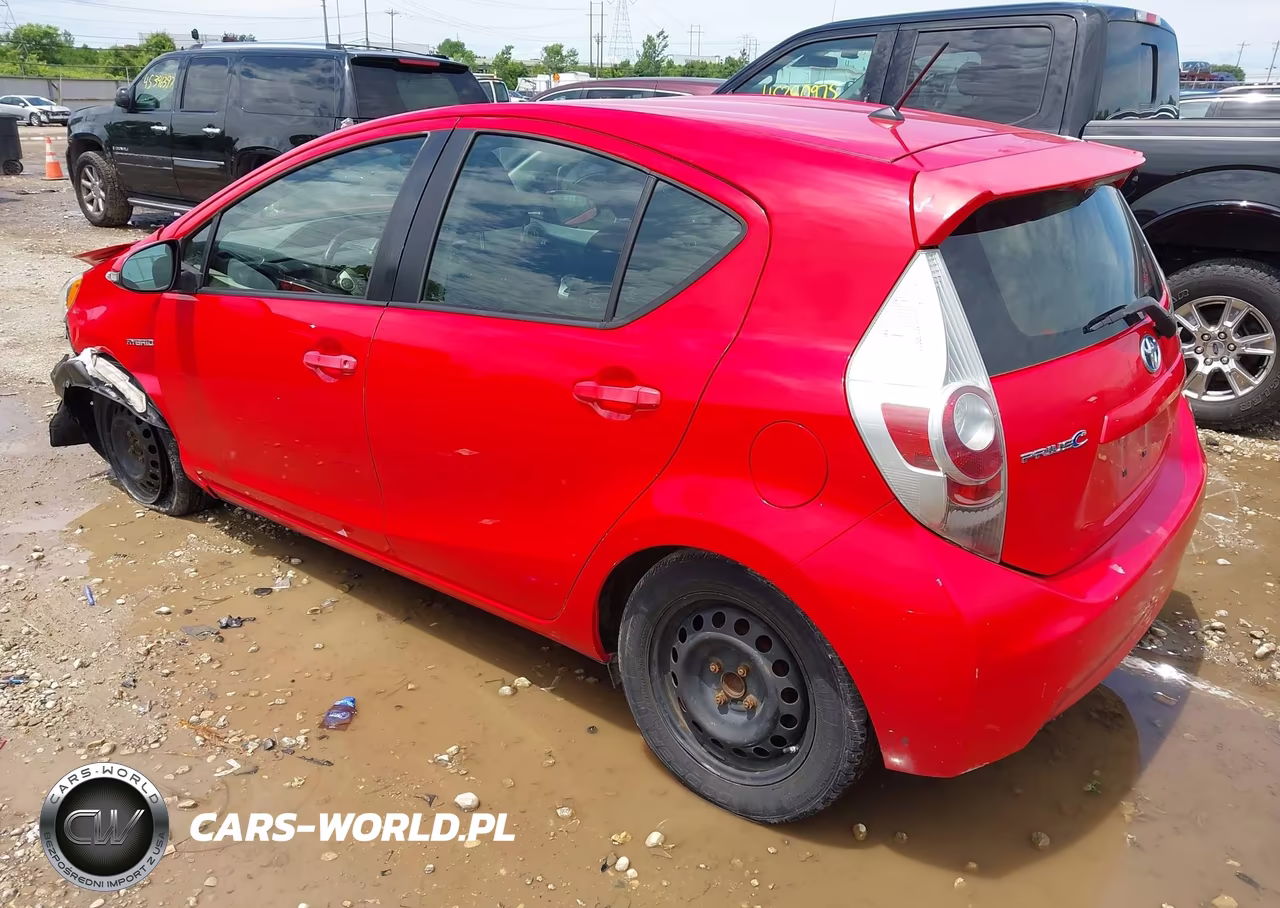 2014 Toyota Prius C Two VIN:JTDKDTB33E1078988 - 3