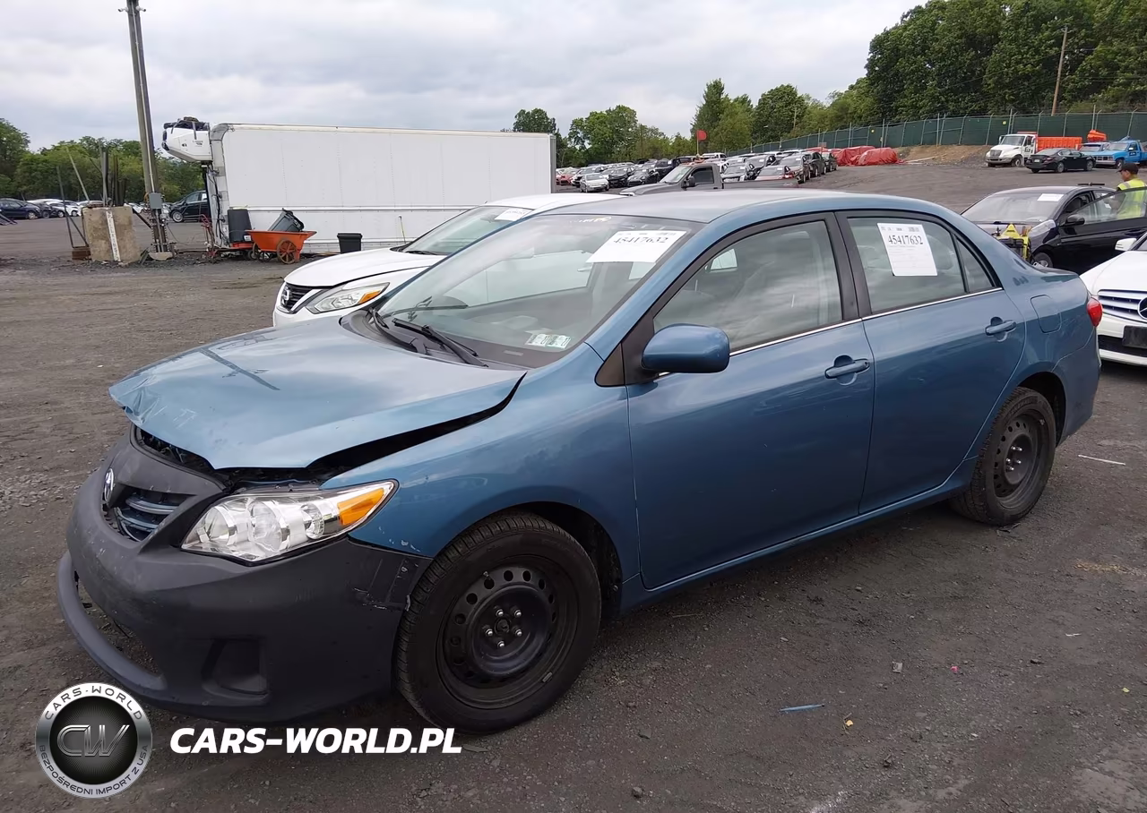 2013 Toyota Corolla Le VIN:5YFBU4EE2DP153709 - 2